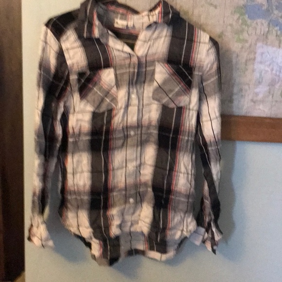 Mudd Tops - Girls flannel shirt. Miss. Size 16 Mudd Tops - Girls flannel shirt. Miss. Size 16